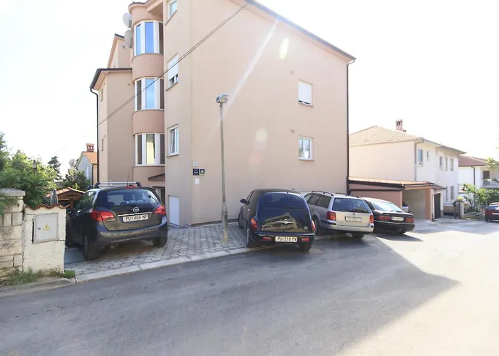 Apartments Lara Pula