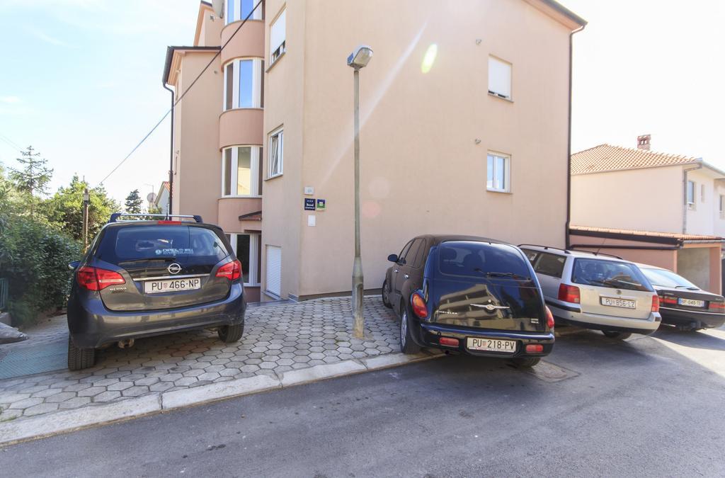 Lara Apartmán Pula