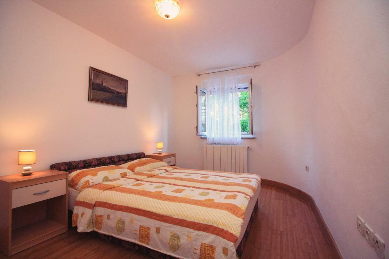 Lara Apartmán Pula