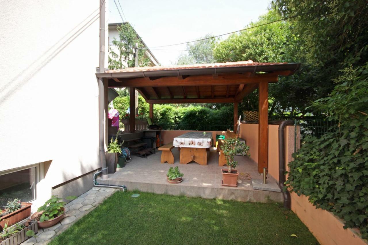 Lara Apartmán Pula